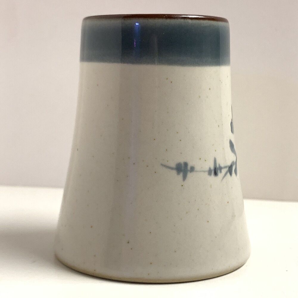 Vintage Noritake Ivory White Blue Floral Salt Pepper Shaker Replacement Spare - Picture 3 of 6